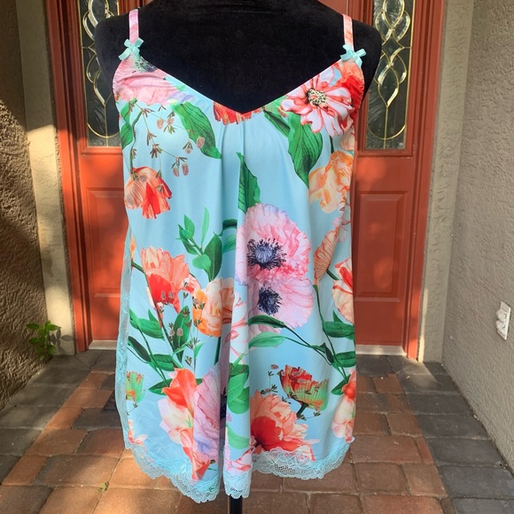 Cacique Tops - Cottagecore Coquette Baby Blue Floral Camisole with Lace Panels